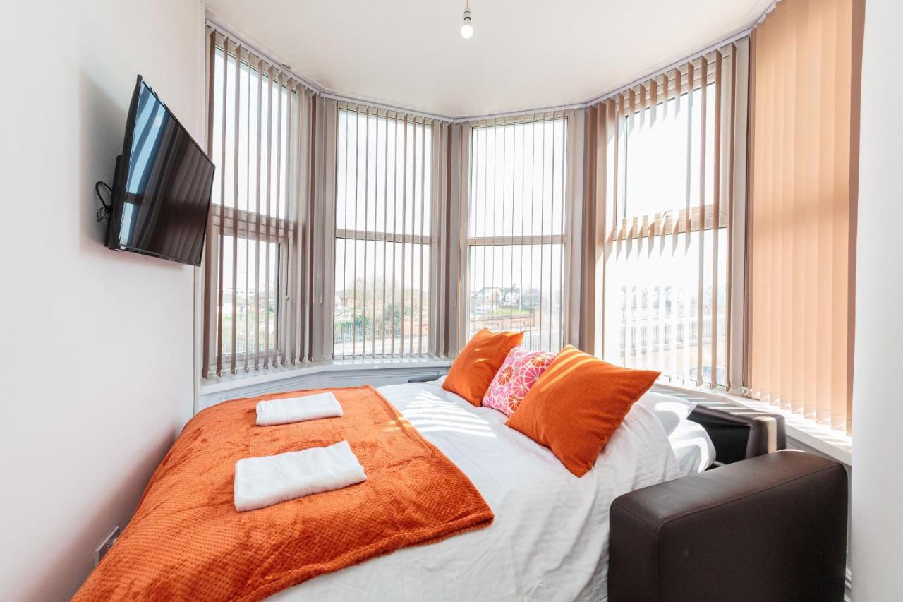 Cherry Property - Grapefruit * Blackpool